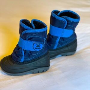 Mid calf winter snow boots